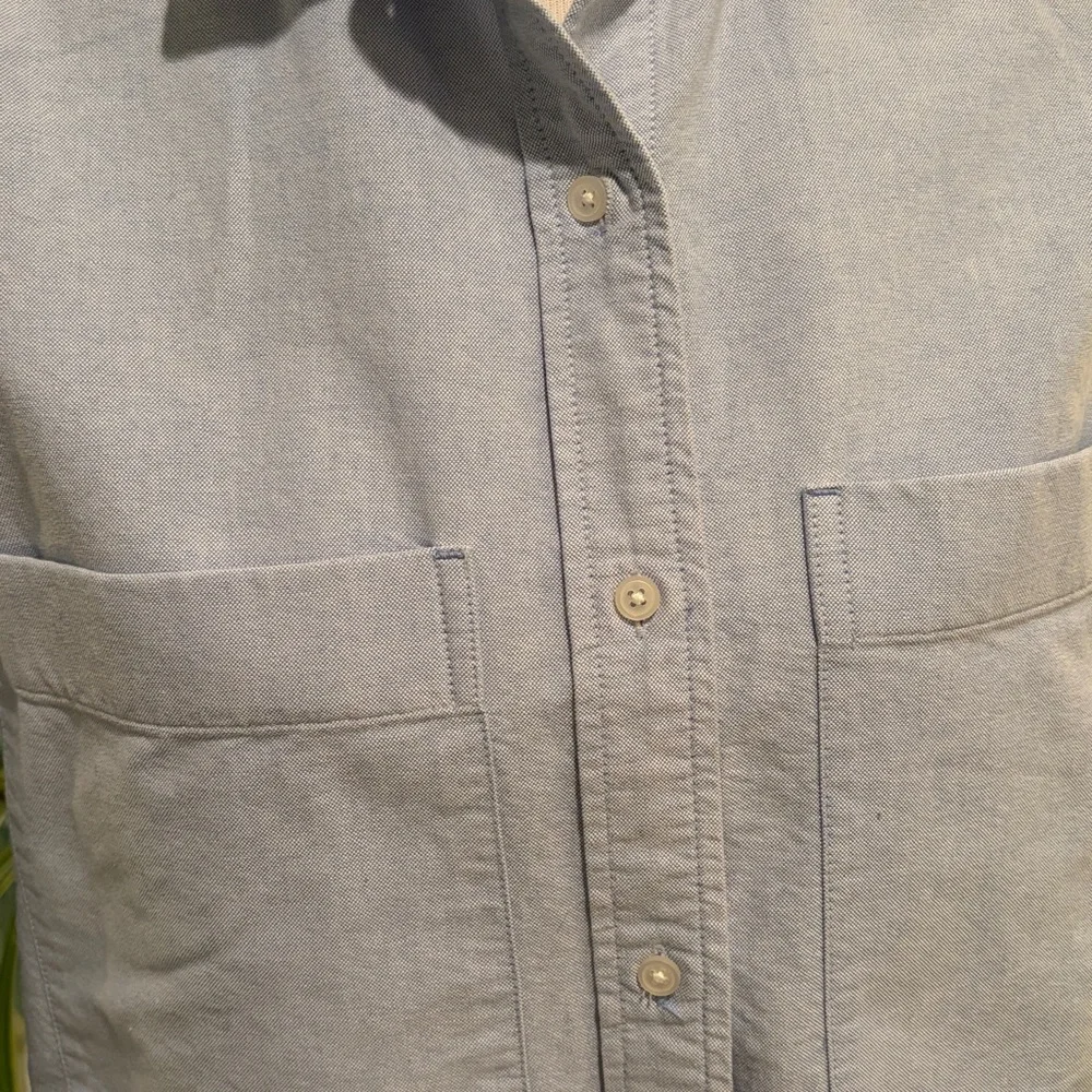 Everlane The Boxy Oxford Organic Cotton Button Down Shirt - Picture 4 of 8